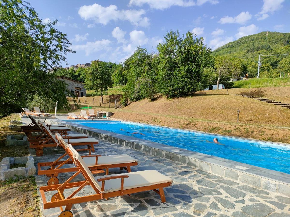 Camporgiano Agriturismo Borgo Biaia מראה חיצוני תמונה