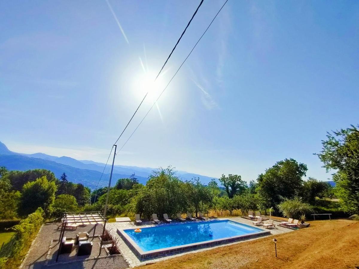 Camporgiano Agriturismo Borgo Biaia מראה חיצוני תמונה