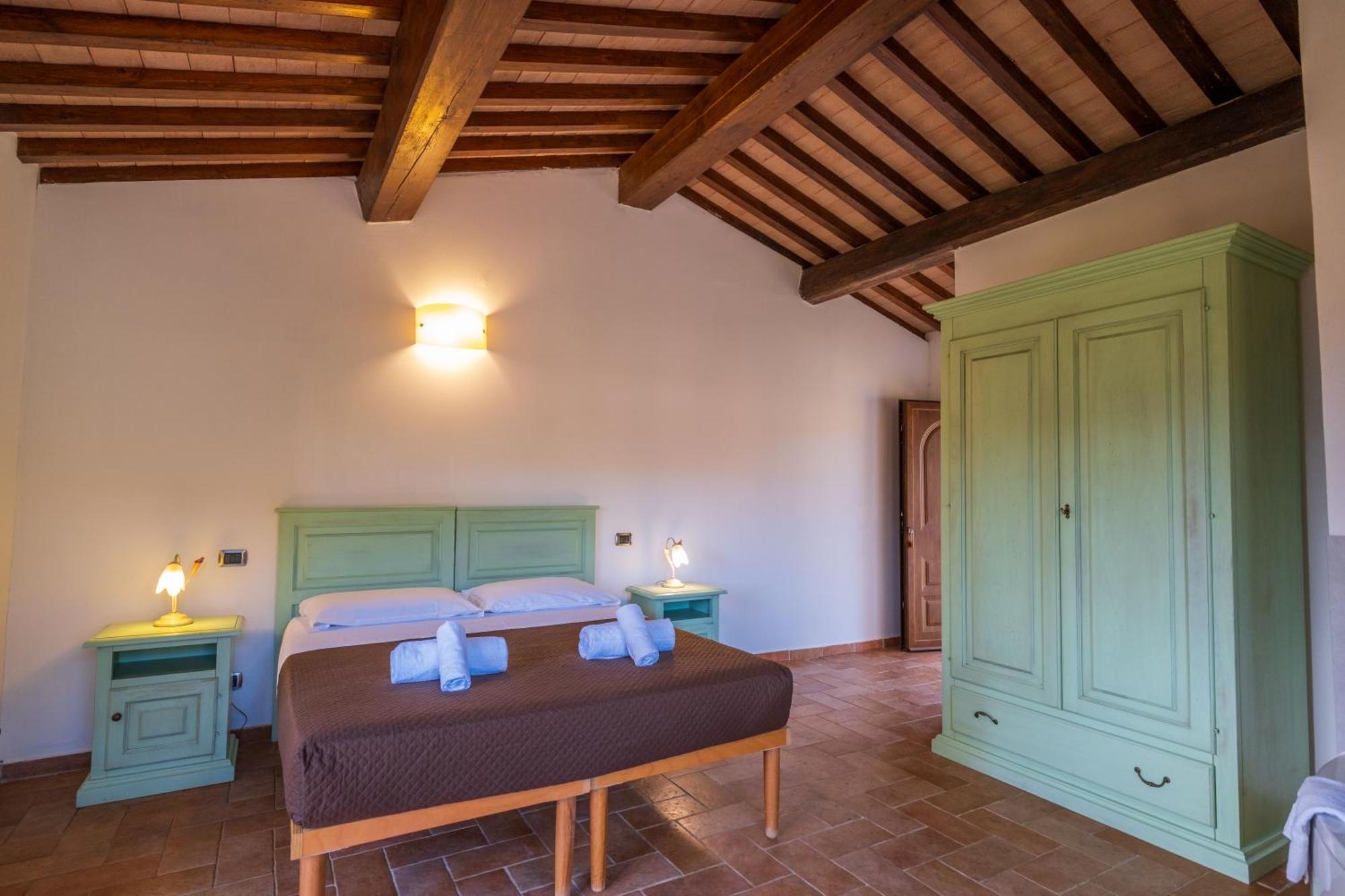 Camporgiano Agriturismo Borgo Biaia מראה חיצוני תמונה