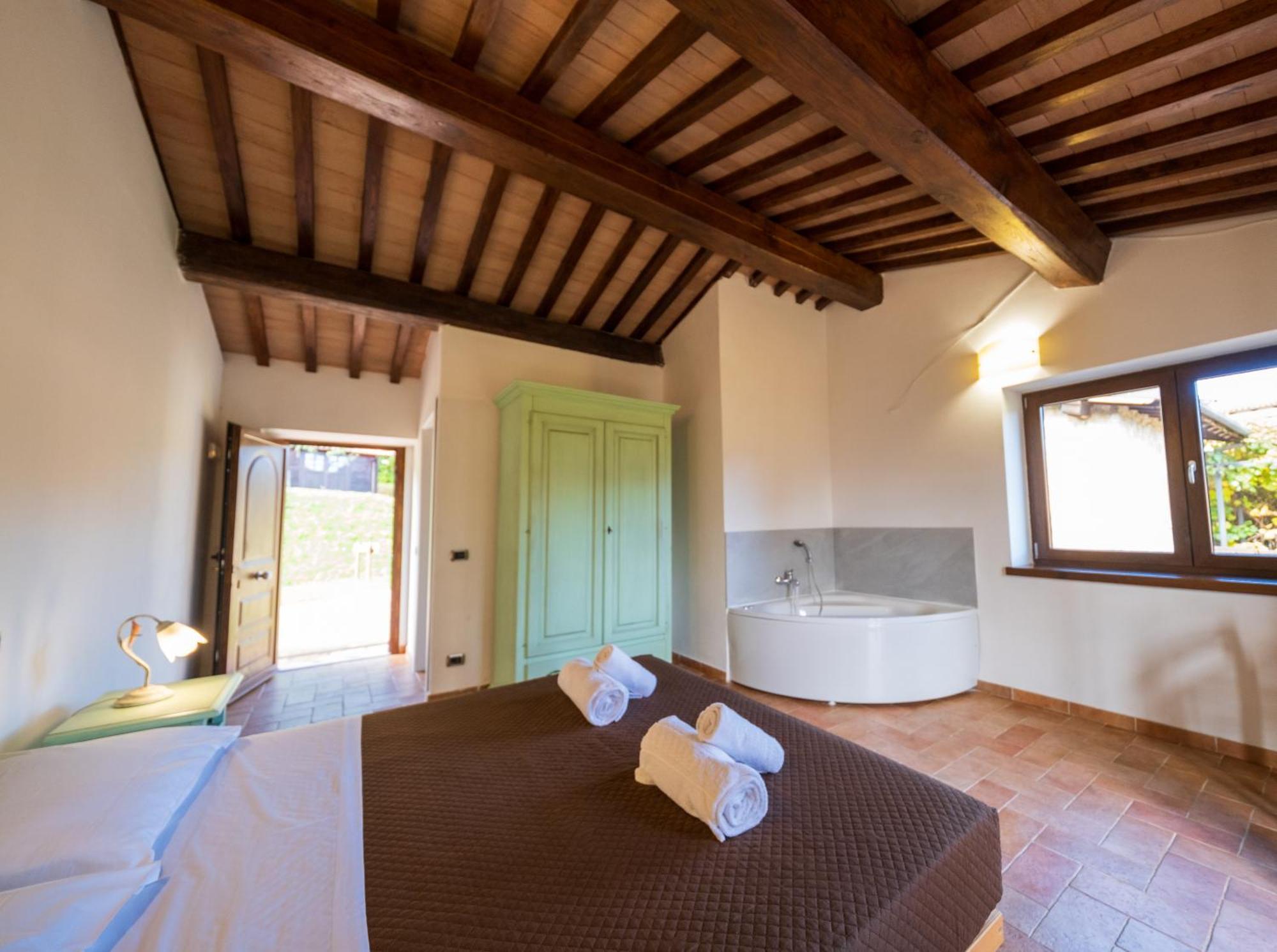 Camporgiano Agriturismo Borgo Biaia מראה חיצוני תמונה